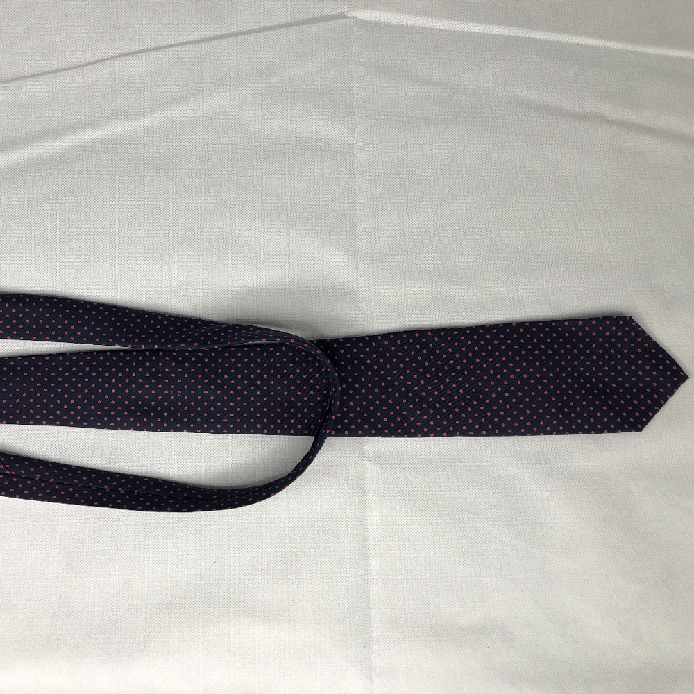 Vintage Reis of New Haven 100% Silk Handmade Tie